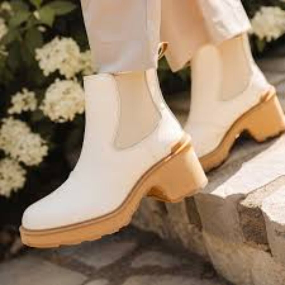 Sorel Cream Chelsea Heeled Boots with Tan Sole